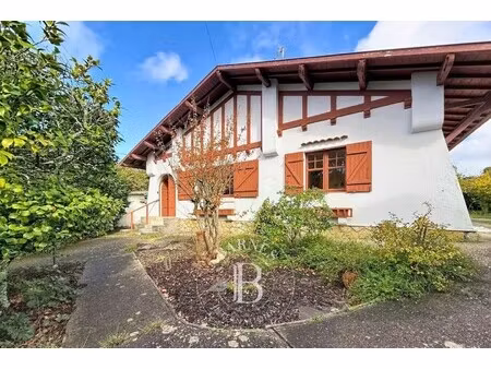 maison de luxe à vendre dans le quartier le moulleau-les abatilles