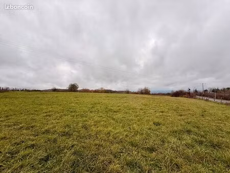 terrain 1 725 m² colombier