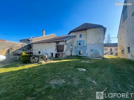 maison 6 pièces 331 m²