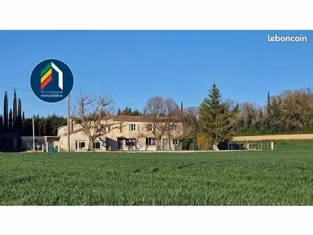 maison 8 pièces 187 m²