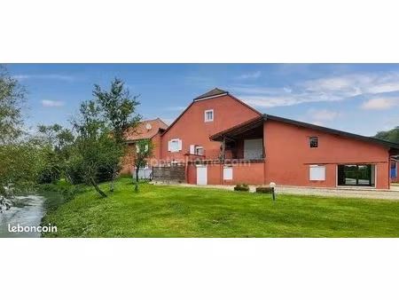 maison de village 8 pièces 280 m²