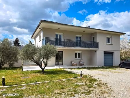propriété 7 pièces 250 m²