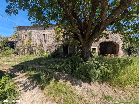 ferme à fort potentiel avec dépendance à rénover