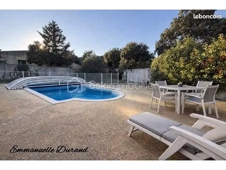 villa 8 pièces 170 m²