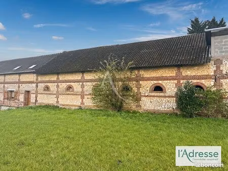 bâtiment 1 pièce 220 m²