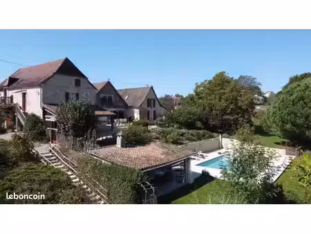 propriété 16 pièces 330 m²