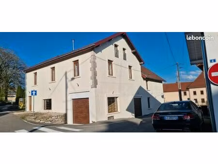 orchamps-vennes location appartement