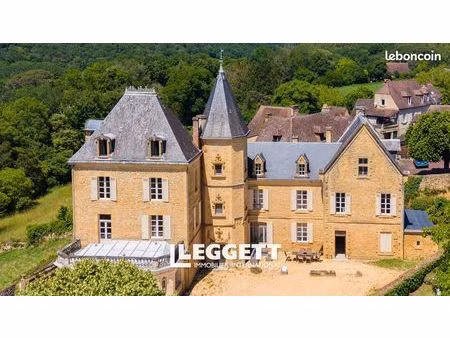 château 26 pièces 644 m²