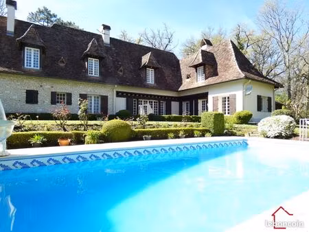 propriété 8 pièces 316 m²