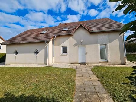 propriété 5 pièces 99 m²