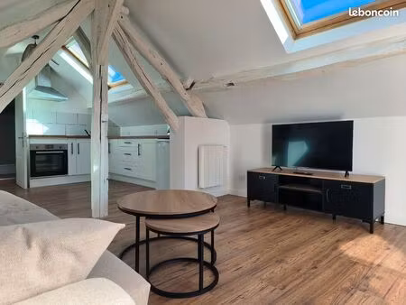 studio meublé 21 m2 – centre-ville – parking privé