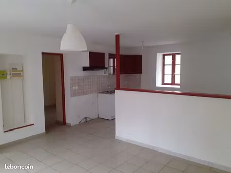 location appartement 38m2 - centre village - la baume de transit - 26790 -