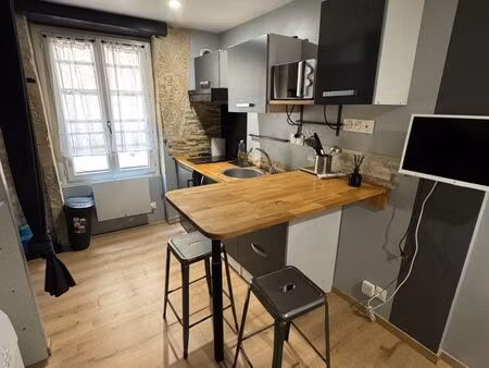 studio équipe meublé