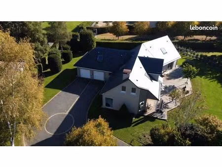 maison ossature bois – 255 m² – terrain 2 800 m² terrain piscinable – dépendance – secteur