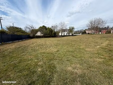 terrain 666 m² tremeven