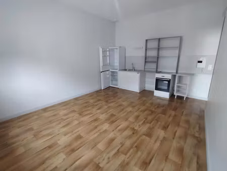 location appartement 2 pièces 42 m² à la souterraine (23300)  440 €