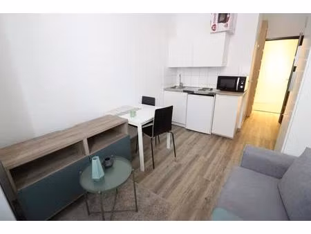 studio meublé croix rousse