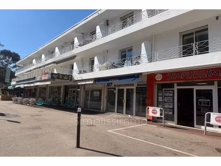 location locaux professionnels 0 pièces à antibes (06600)  860 €