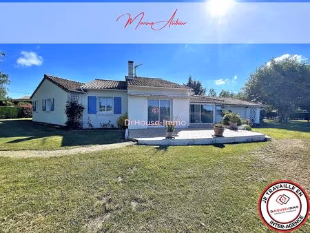 belle propriété avec studio indépendant