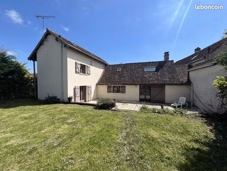 maison ancienne avec jardin clos | terrasse et cheminée