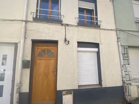 lillers  à louer maisond de ville t2