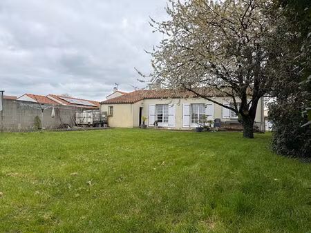 maison montaigu vendee 4 pièce(s) 92.07 m2