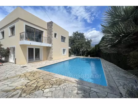 vente maison 9 pièces 255 m² à peymeinade (06530)  749 000 €