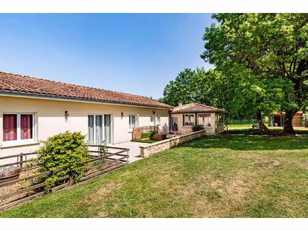 maison rauzan 4 pièce(s) 128 m2