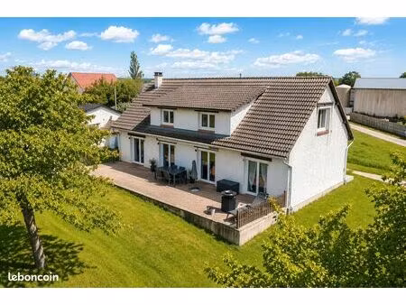 pavillon 6 pièces 160 m²