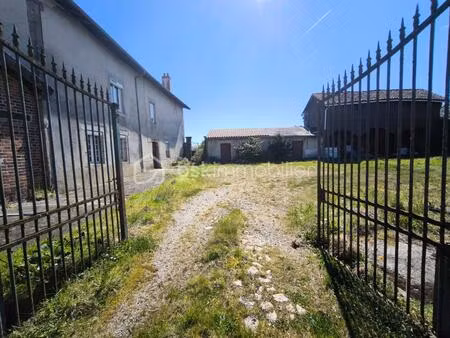maison ancienne à rénover + dépendances - terrain 4900m2