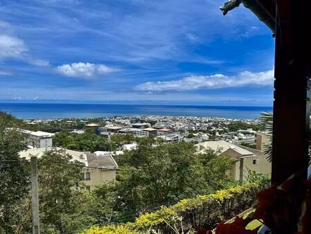 villa 6 pièces 210 m² avec piscine - vue mer & montagne - bellepierre