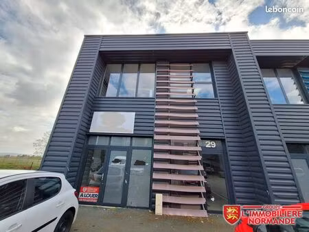 batiment 3 pièces 110 m²