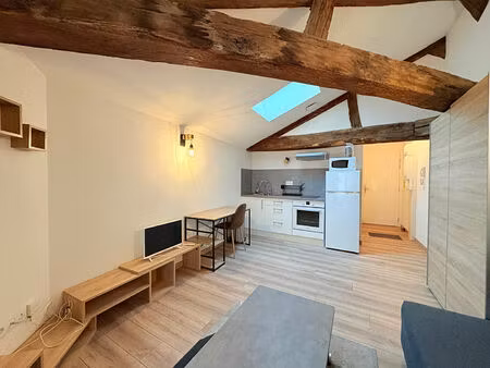 studio meublé en plein coeur de saint amour : moderne et qualitatif !