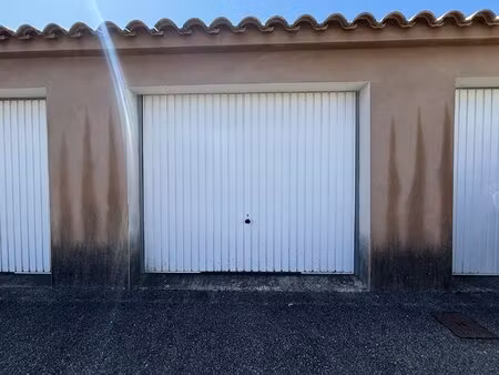 à vendre – garage de 16 98 m² à saint-quentin-la-poterie