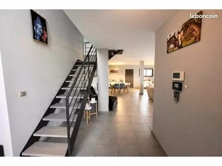 maison 5 pièces 156 m²