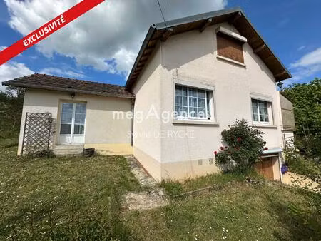 maison sur sous sol et terrain clos de 680m2
