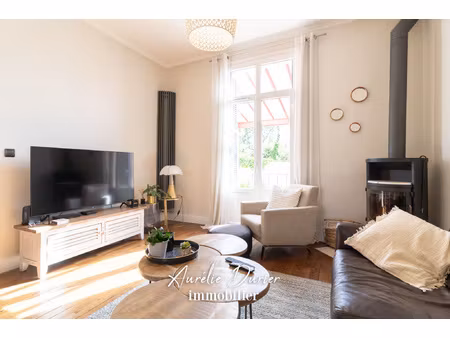 maison carla - très joli particulier tourangeau aux prébende