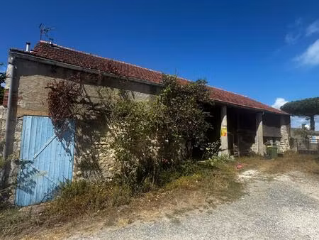 dolus d'oleron (17550)  cote ouest  terrain 600 m² et grange