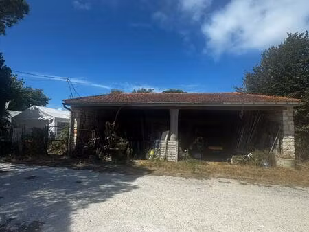 dolus d'oleron (17550)  terrain environ 390m² et grange de 54m²