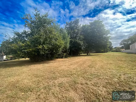 vente terrain 715 m² à le pellerin (44640)  135 000 €