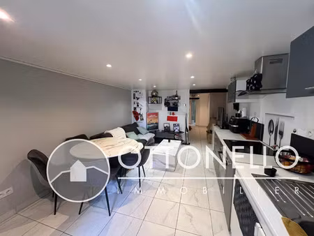 location appartement 2 pièces 35 m² à roquebrune-sur-argens (83520)