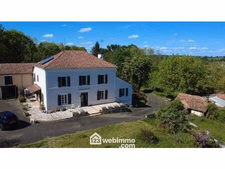 vente maison 8 pièces 263 m² eyres-moncube (40500)