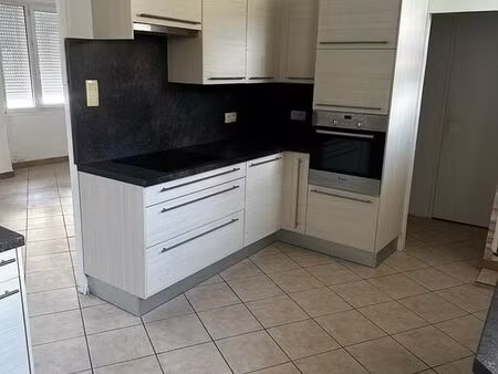 location maison de ville