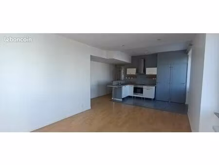 appartement 5 pièces 81 m²