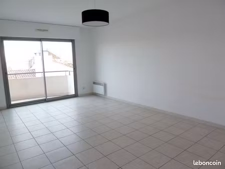 appartement 3 pièces 82 m²