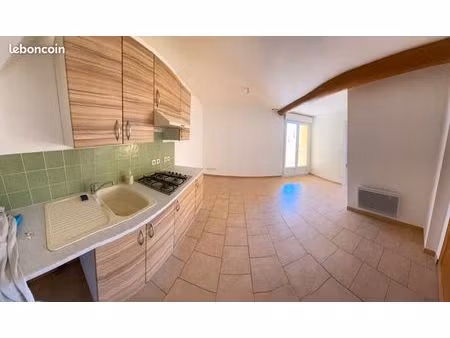 loue t2 recent dans résidence avec terrasse