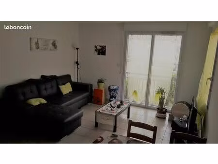 appartement deux pièces - st gilles