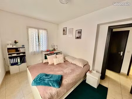 nîmes centre ville placette– appartement avec terrasse  aucun travaux