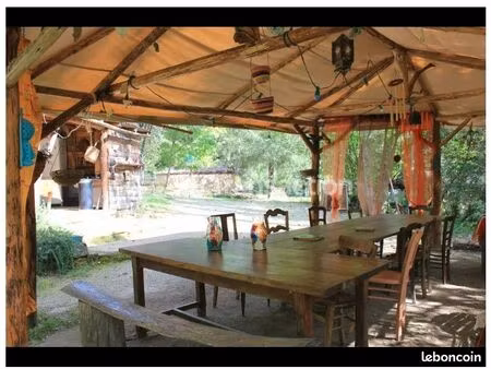 mazet 148 m² lasalle