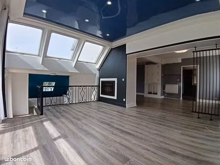 grande maison et dépendances